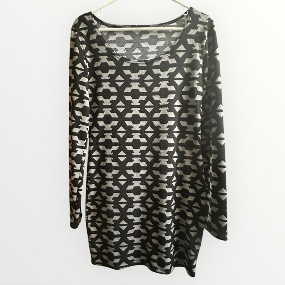 Long Sleeve Geometric Black and Gray Bodycon Mini Dress